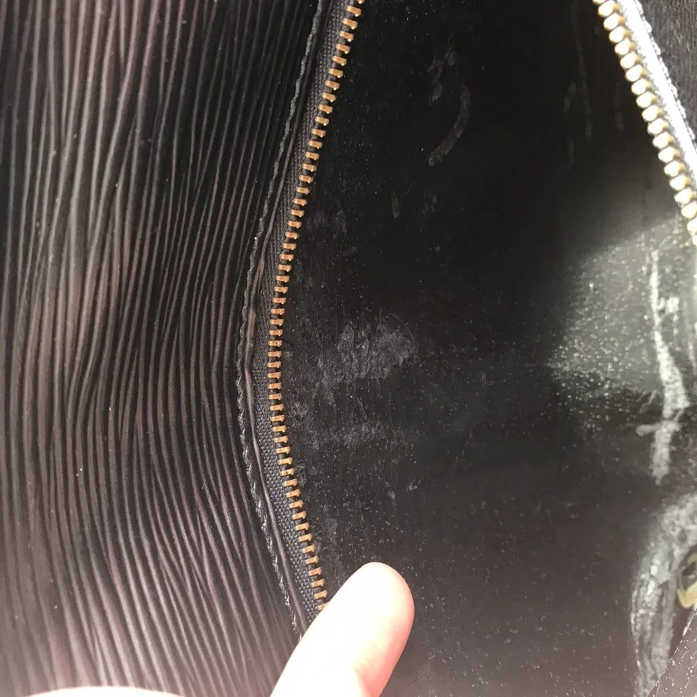 Louis Vuitton Black Epi Leather S-Lock‎ Pochette Clutch Bag Noir MI0965